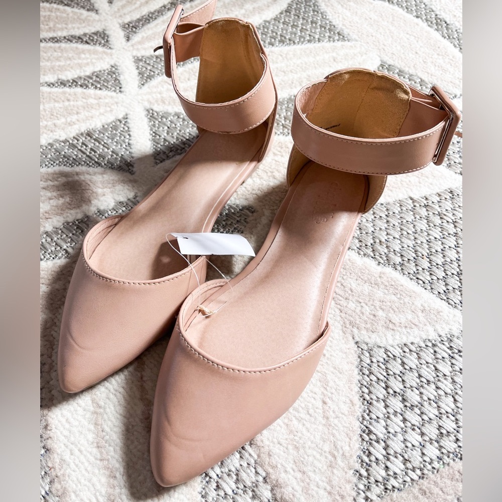 NWT Beige Flats Ankle Strap
